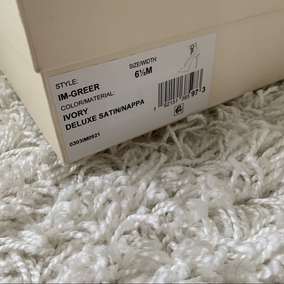 Satin Heels IN BOX - Picture 10 of 10